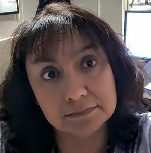 Meet your Posher, Lori